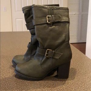 👠 2 for $40 👠 Use the offer button!